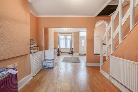 2 bedroom terraced house to rent, Delce Road, Rochester