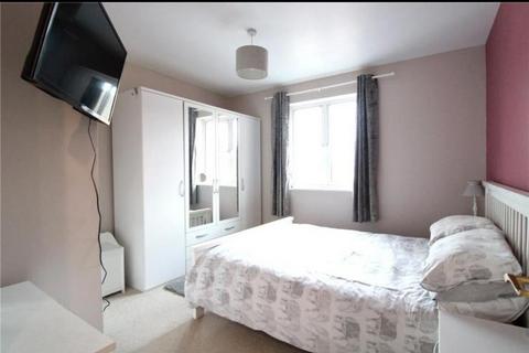 2 bedroom apartment to rent, Swan Close, Swindon