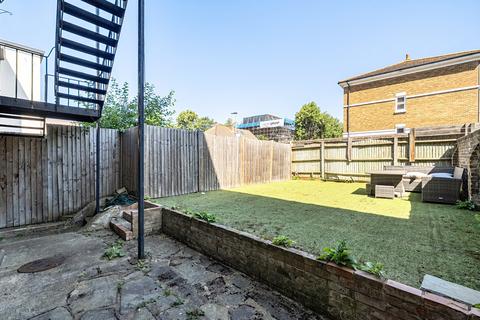 2 bedroom apartment for sale, Widmore Road, Bromley