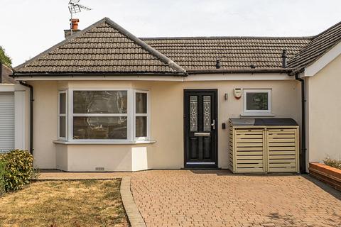 2 bedroom bungalow for sale, Howletts Lane, Ruislip