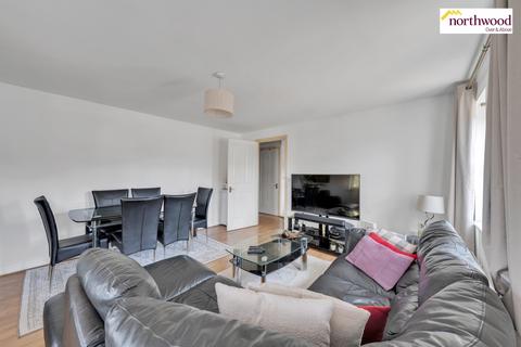 2 bedroom flat for sale, Chadwell Health, Romford, RM6