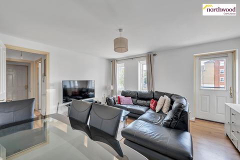 2 bedroom flat for sale, Chadwell Health, Romford, RM6