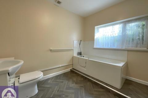 3 bedroom terraced house for sale, Bryngwyn Road, Six Bells