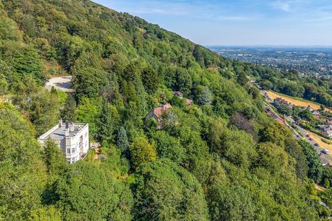 4 bedroom detached house for sale, Wyche Road, Malvern, Worcestershire WR14