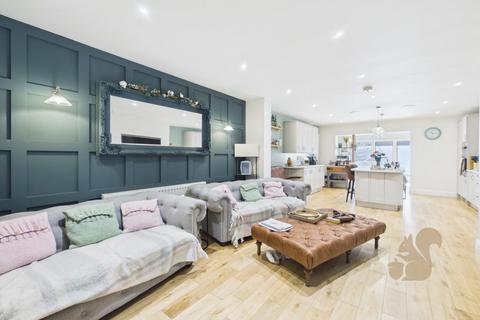 4 bedroom detached house for sale, Frinton Road, Kirby Cross, Frinton-On-Sea