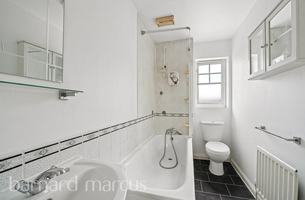 House in HOUNSLOW - View 5