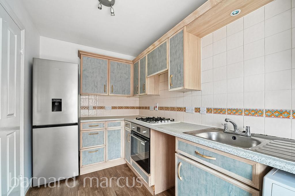House in HOUNSLOW - More
