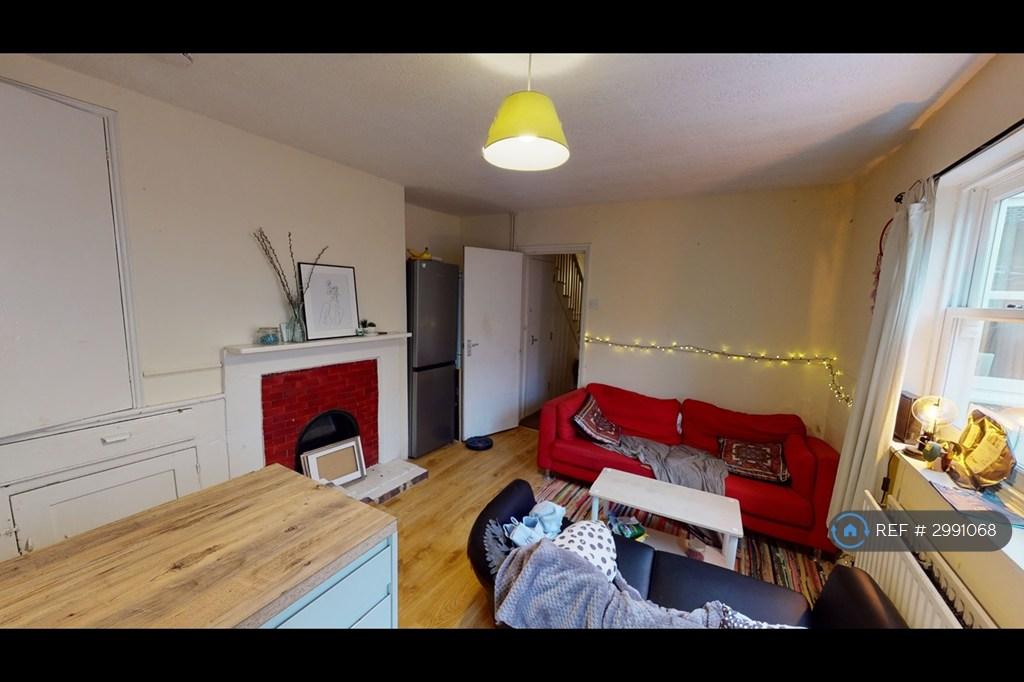 House in London - View 3