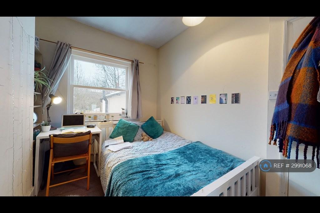 House in London - View 5