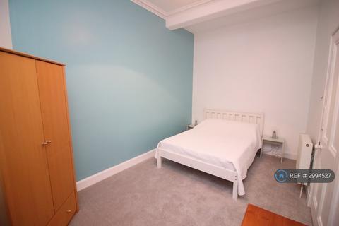 1 bedroom flat to rent, Logie Green Road, Edinburgh, EH7
