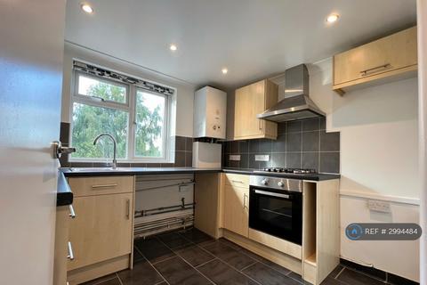 2 bedroom maisonette to rent, Underwood Close, Maidstone, ME15