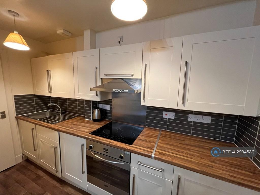 Apartment in Edinburgh - View 3