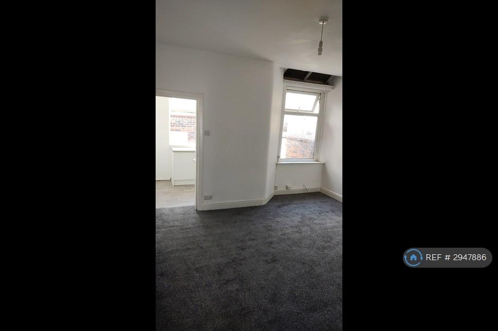 House in Salford, Charlestown - View 4