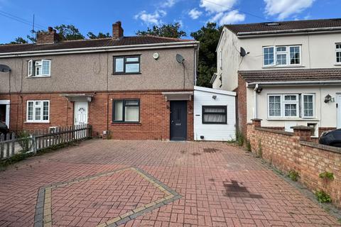 3 bedroom house to rent, Northern Road, Slough, SL2 1LU