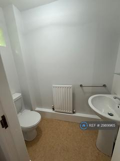3 bedroom semi-detached house to rent, Lower Hadderidge, Stoke-On-Trent, ST6