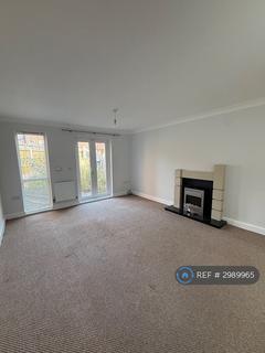 3 bedroom semi-detached house to rent, Lower Hadderidge, Stoke-On-Trent, ST6