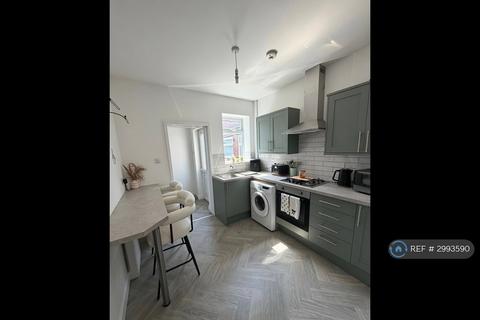 2 bedroom terraced house to rent, Beech Road, Barnsley, S72