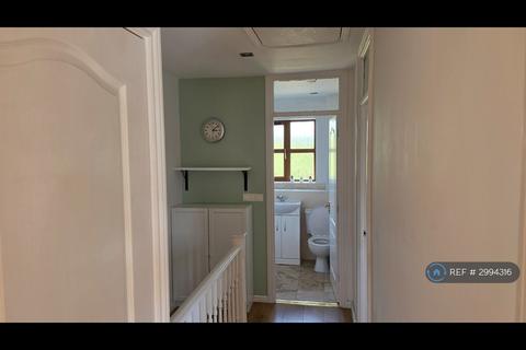4 bedroom semi-detached house to rent, Benacre Croft, Milton Keynes, MK4