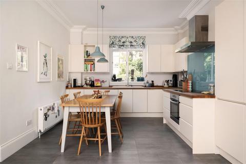 2 bedroom flat for sale, Lilford Road, London, SE5