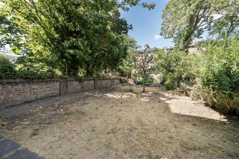 2 bedroom flat for sale, Lilford Road, London, SE5
