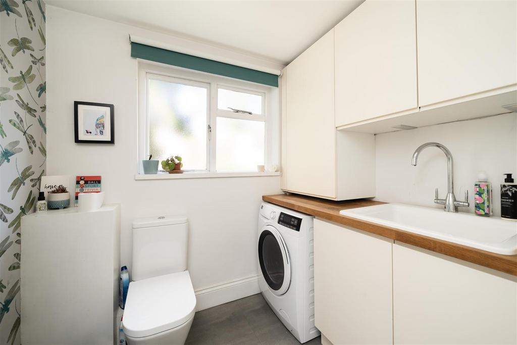 Utility room, utility