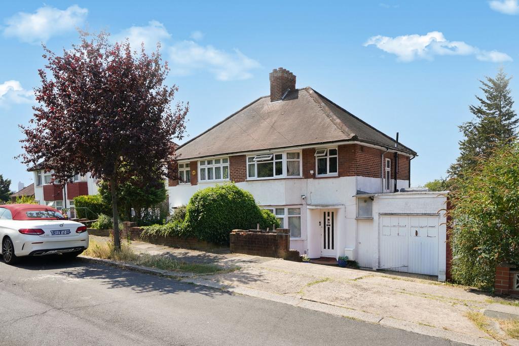 House in London - View 2