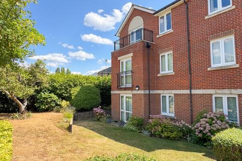 2 bedroom flat for sale, Kings Road, Horsham, RH13