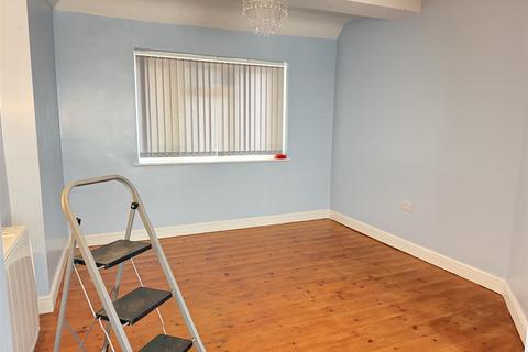 2 bedroom semi-detached house to rent, Overcombe, Templecombe