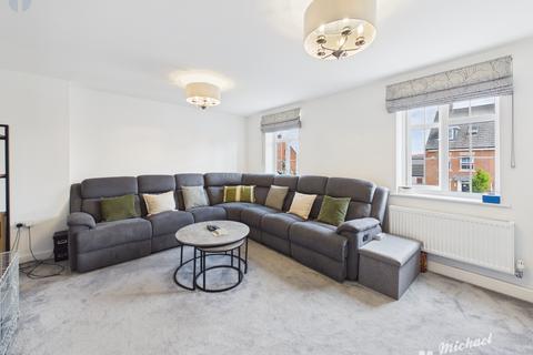 4 bedroom townhouse for sale, Armstrongs Fields, Kingsbrook, Aylesbury, Buckinghamshire