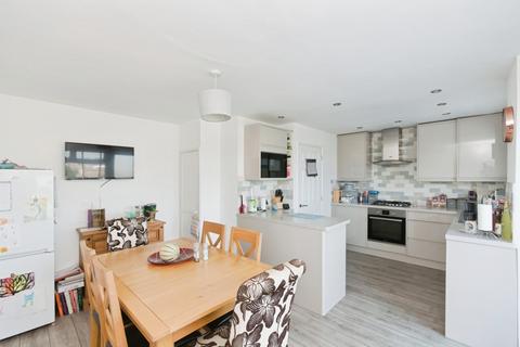 3 bedroom end of terrace house for sale, Thakeham Close, Bexhill-on-Sea, East Sussex, TN40