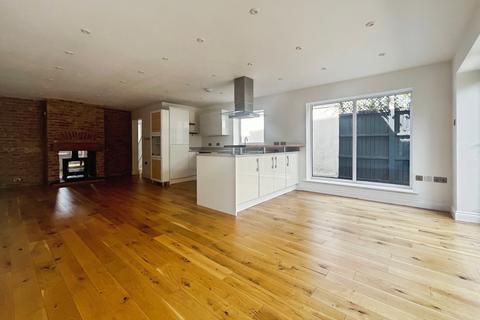3 bedroom detached house for sale, Britwell Road, Burnham, Slough