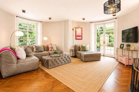 4 bedroom semi-detached house for sale, Kinnell Close, Emsworth, Hampshire, PO10