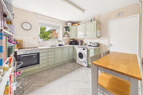 3 bedroom end of terrace house for sale, Graham Square, Norwich