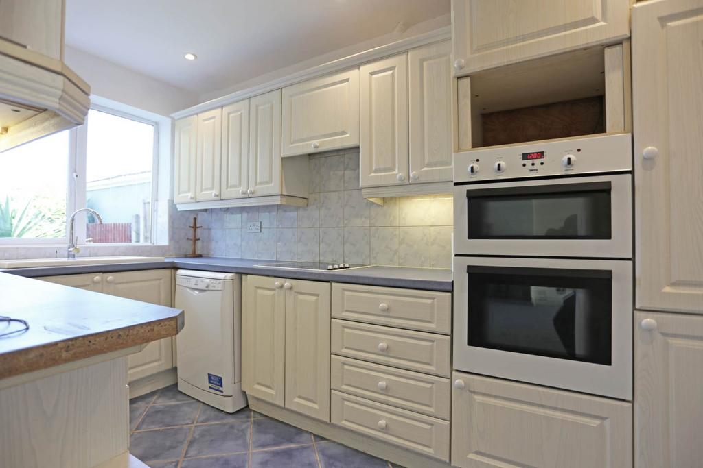 House in Ilford - View 2