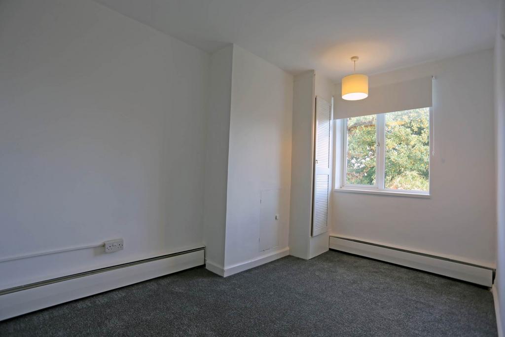 House in Ilford - More