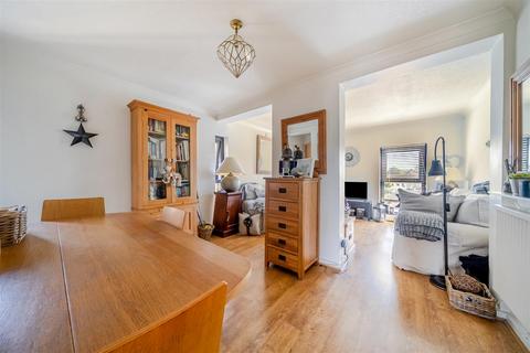 2 bedroom flat for sale, Old Vicarage Green, Keynsham, Bristol