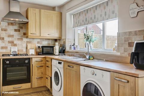 2 bedroom semi-detached house for sale, Grassbanks, Gateshead, NE10