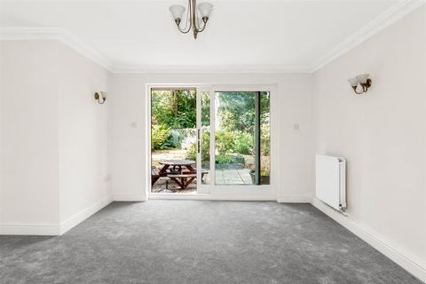 4 bedroom detached house for sale, Badgers Walk, Purley CR8
