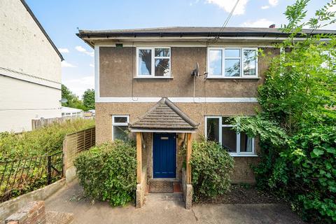 Banstead Road, Caterham CR3