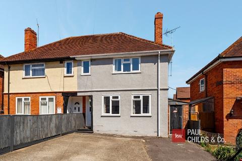 4 bedroom semi-detached house for sale, Helston Gardens, Reading, RG2