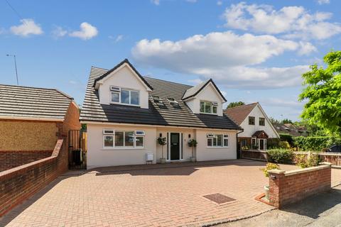 4 bedroom property for sale, Oakwood Road, Bricket Wood, AL2