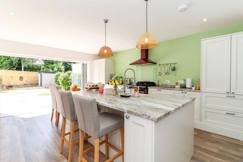 4 bedroom property for sale, Oakwood Road, Bricket Wood, AL2