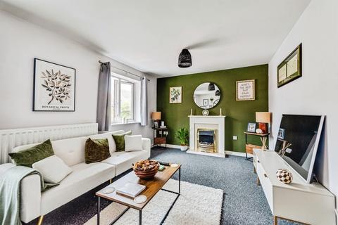 2 bedroom house for sale, Saltash Road, Swindon