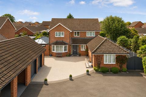4 bedroom detached house for sale, Lushers Meadow, Attleborough, Norfolk, NR17