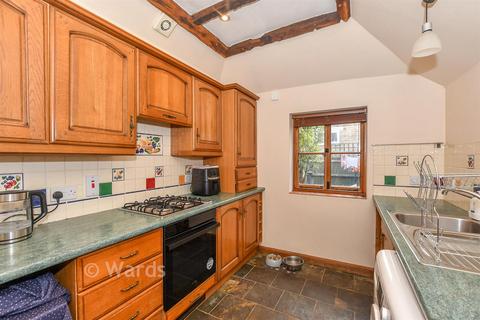2 bedroom terraced house for sale, Churchyard, Ashford, Kent
