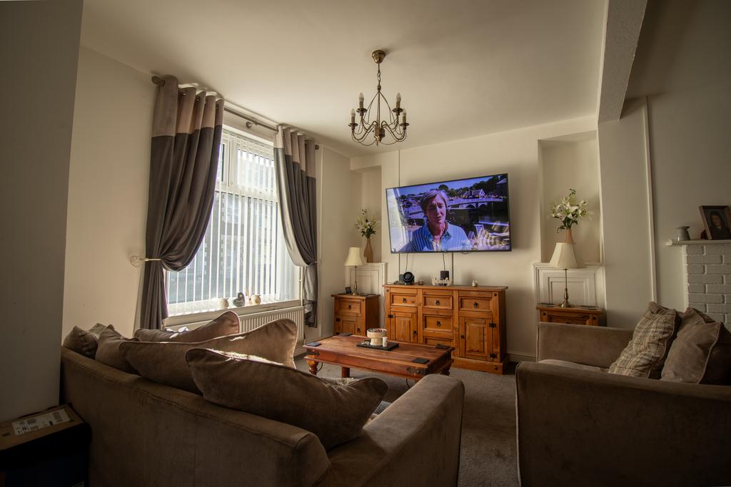 House in Treherbert, Treorchy - View 2