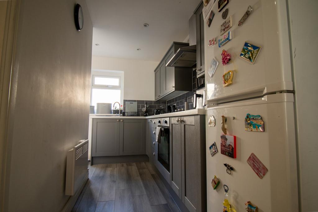 House in Treherbert, Treorchy - View 5