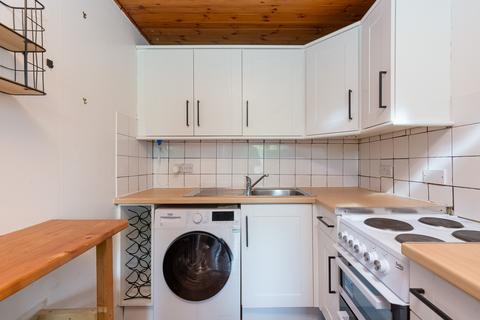 undefined, 21/9 Gibson Terrace, EH11 1AT
