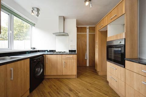 2 bedroom apartment for sale, Lovell Road, Bedford