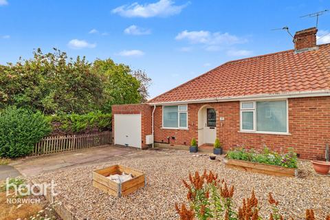 2 bedroom semi-detached bungalow for sale, Colindeep Lane, Norwich